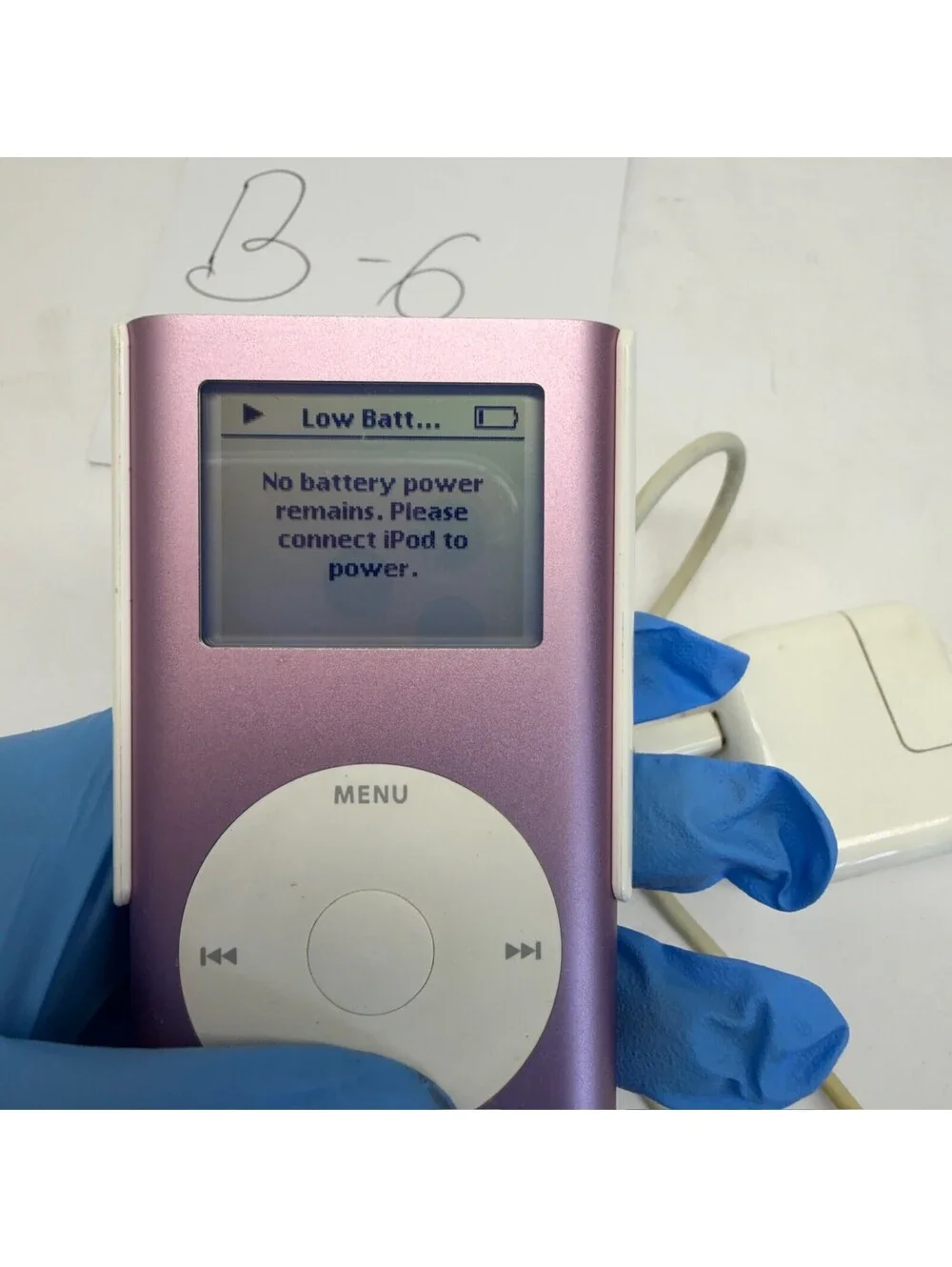 Apple iPod Mini 2nd Gen 4GB Pink Music Player w/ Charger - Storage Location: B-6